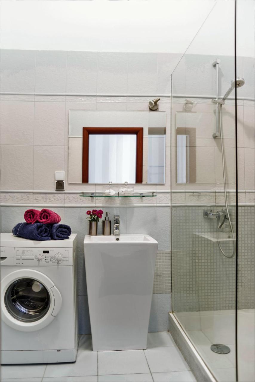 Apartament Chmielna Bis Apartment วอร์ซอ ภายนอก รูปภาพ