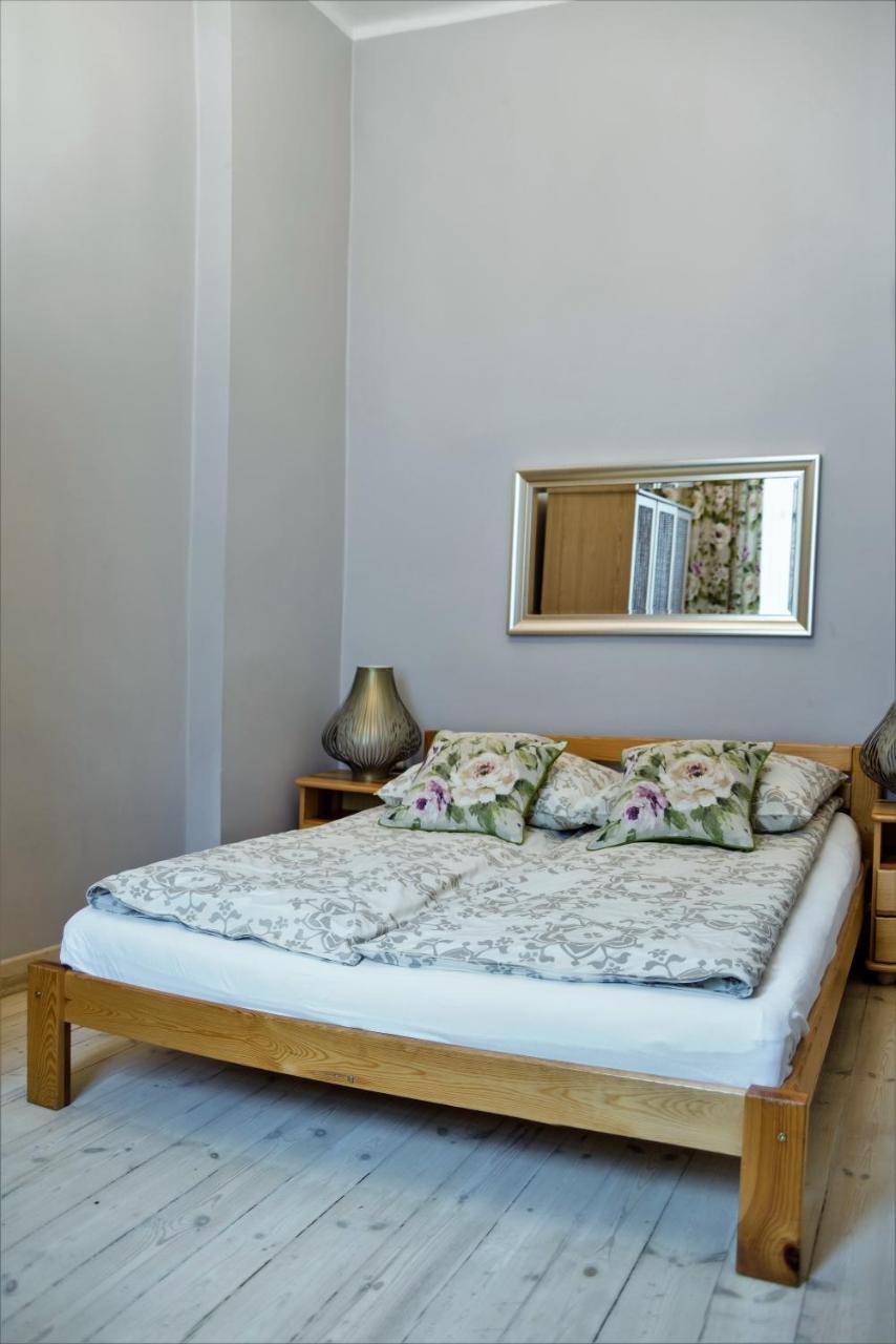 Apartament Chmielna Bis Apartment วอร์ซอ ภายนอก รูปภาพ