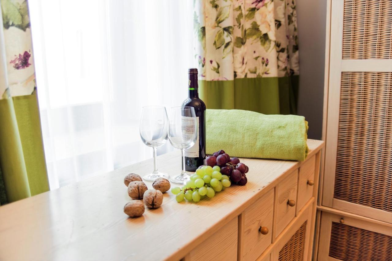 Apartament Chmielna Bis Apartment วอร์ซอ ภายนอก รูปภาพ